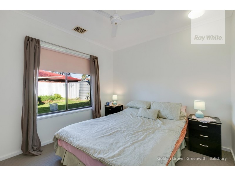 9 President Avenue, Andrews Farm SA 5114