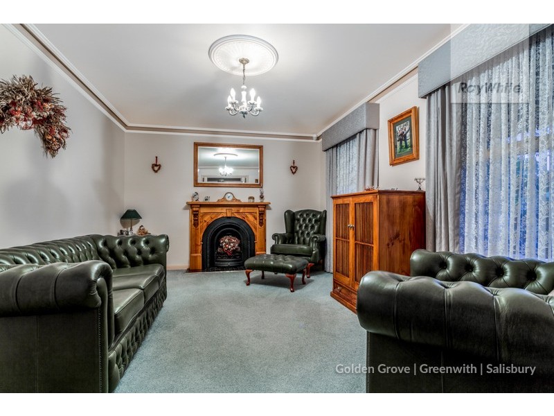 23 Gully Drive, Gulfview Heights SA 5096