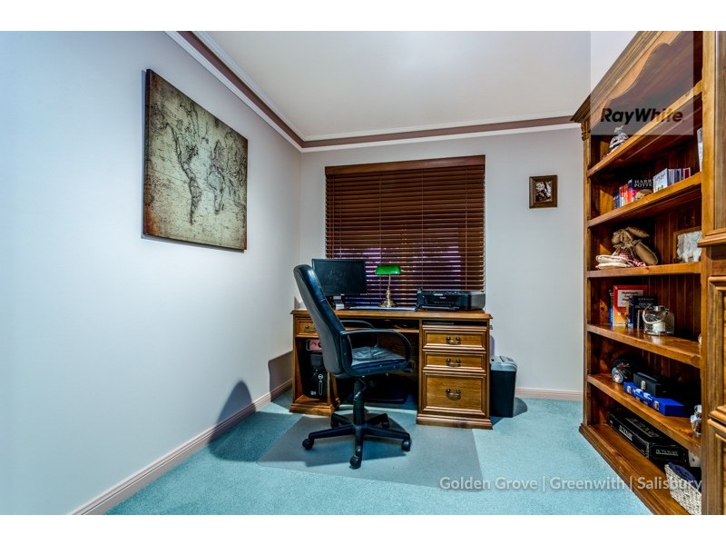 23 Gully Drive, Gulfview Heights SA 5096