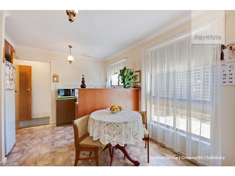 4/9 Goodfield Road, Para Hills West SA 5096