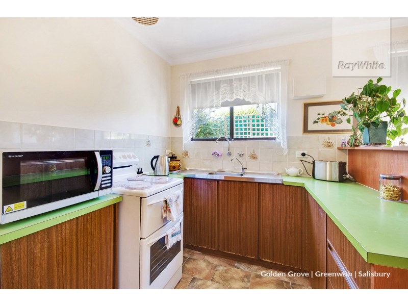 4/9 Goodfield Road, Para Hills West SA 5096