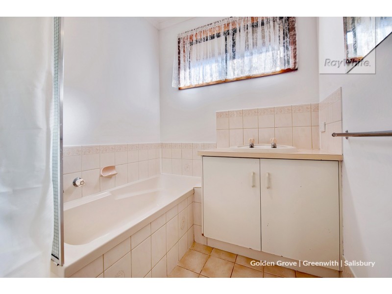 11 Blakeview Boulevard, Blakeview SA 5114