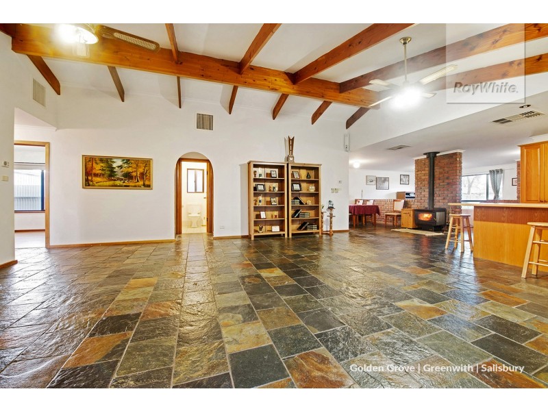 6 Manuella Court, Paralowie SA 5108