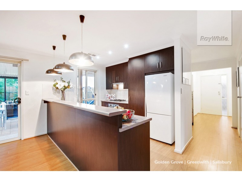 154 President Avenue, Andrews Farm SA 5114