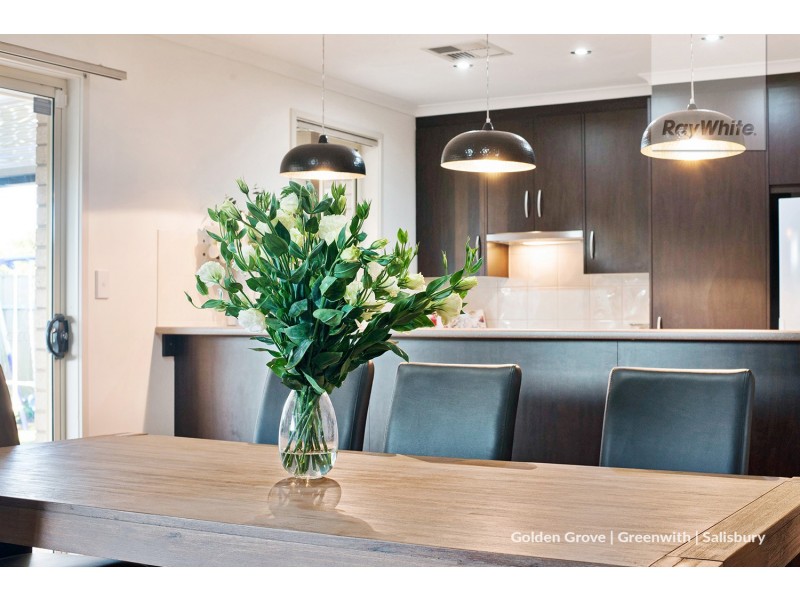 154 President Avenue, Andrews Farm SA 5114