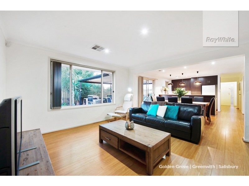 154 President Avenue, Andrews Farm SA 5114