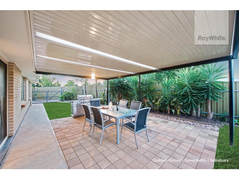 154 President Avenue, Andrews Farm SA 5114