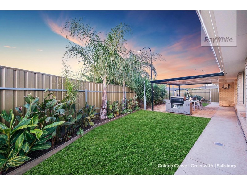 154 President Avenue, Andrews Farm SA 5114