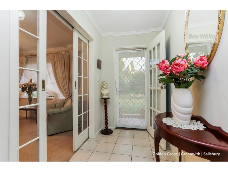 53 Buckley Crescent, Fairview Park SA 5126