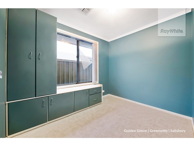 2 Hutton Avenue, Andrews Farm SA 5114