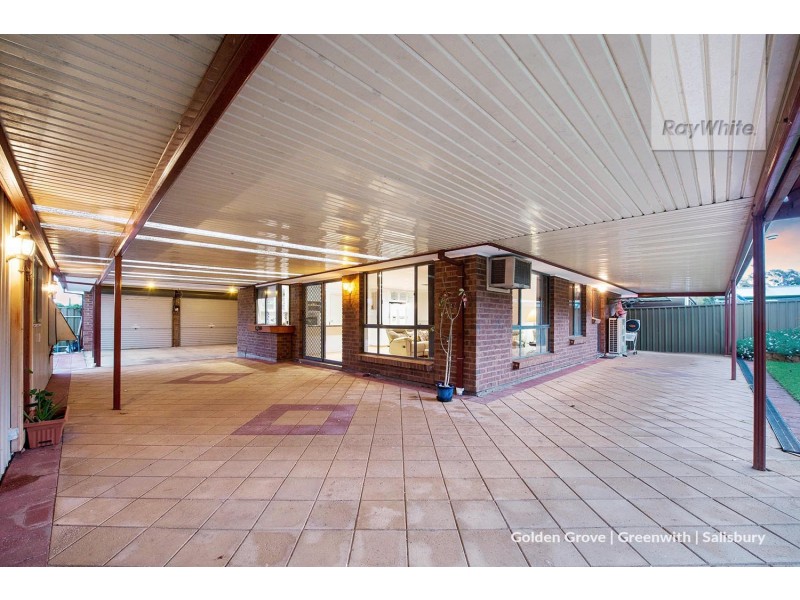 2 Hutton Avenue, Andrews Farm SA 5114