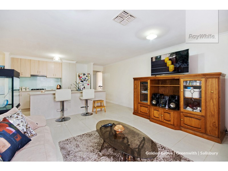 15 Tangarine Court, Munno Para West SA 5115