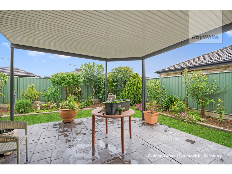 15 Tangarine Court, Munno Para West SA 5115