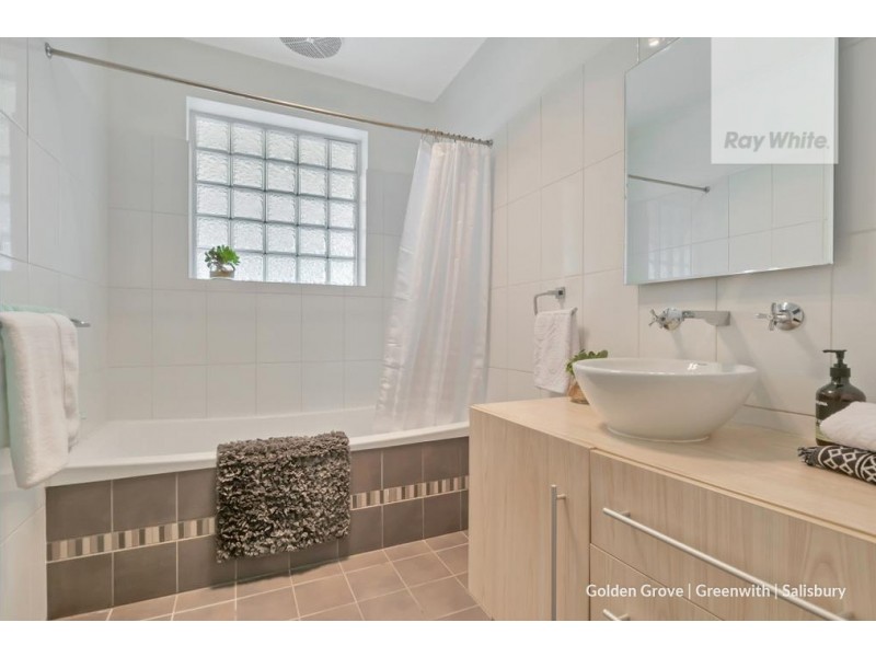 8 Stafford Street, Redwood Park SA 5097