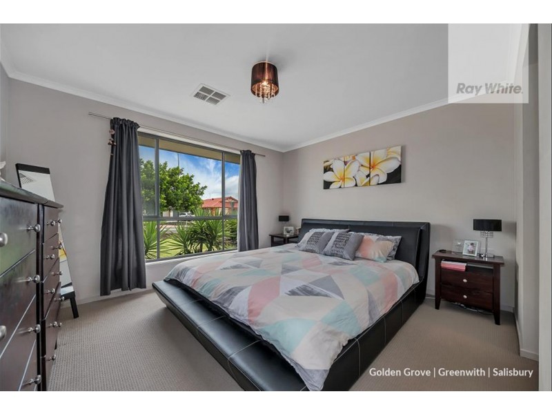 145 President Avenue, Andrews Farm SA 5114