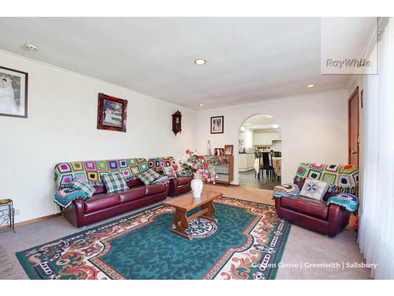 33 Potts Crescent, Burton SA 5110