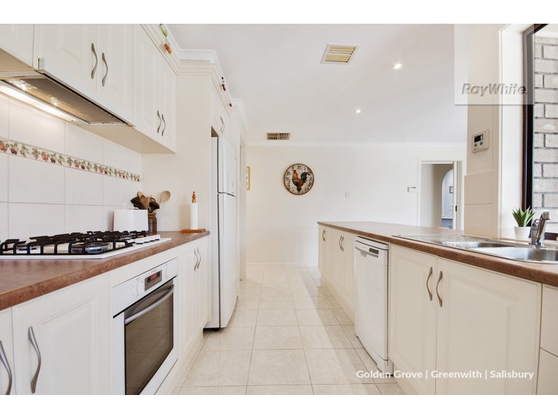 42 Falcon Drive, Parafield Gardens SA 5107