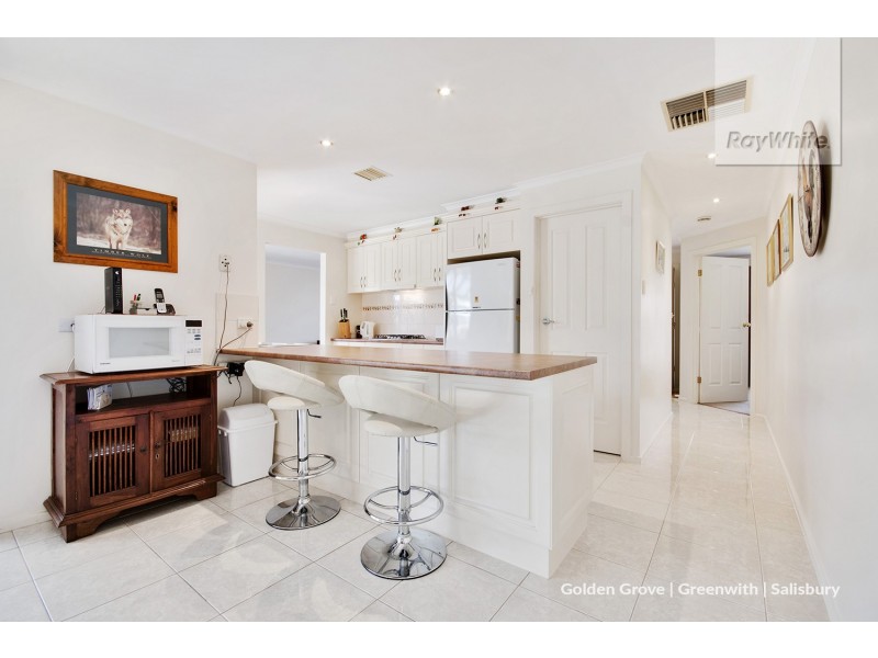 42 Falcon Drive, Parafield Gardens SA 5107