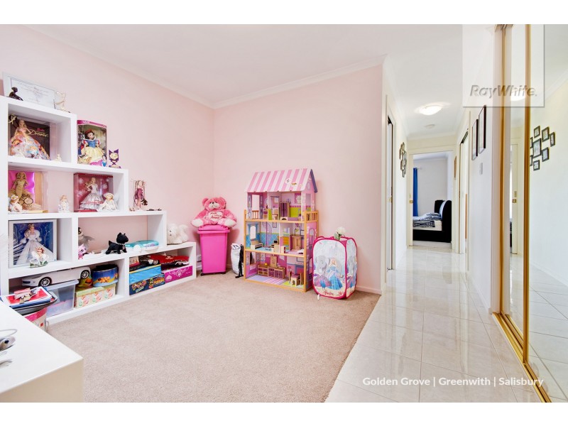 42 Falcon Drive, Parafield Gardens SA 5107