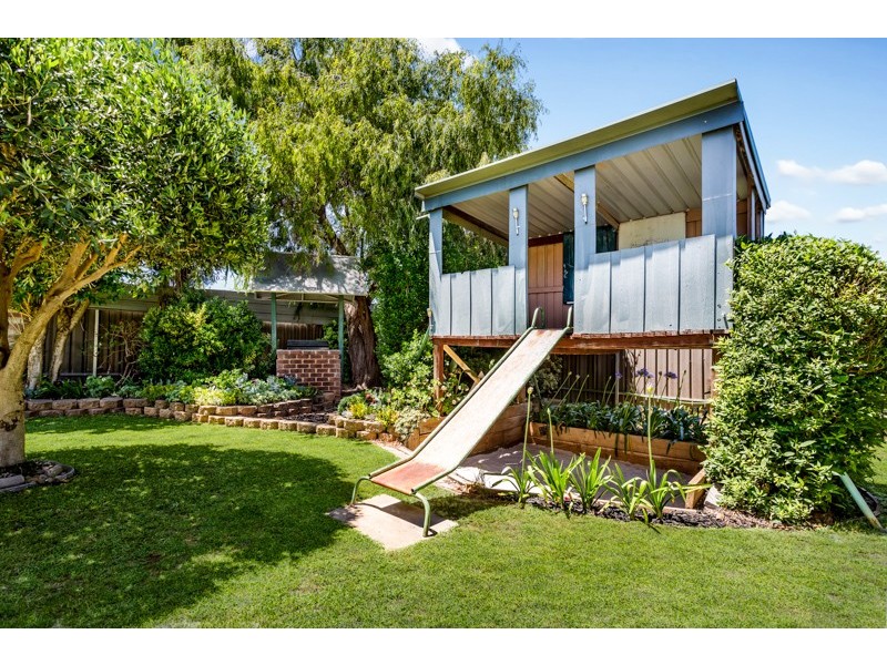 2 Nutt Street, Elizabeth Downs SA 5113