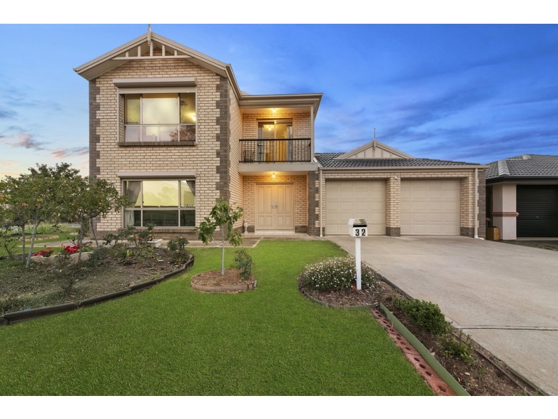 32 Strathaird Boulevard, Smithfield SA 5114