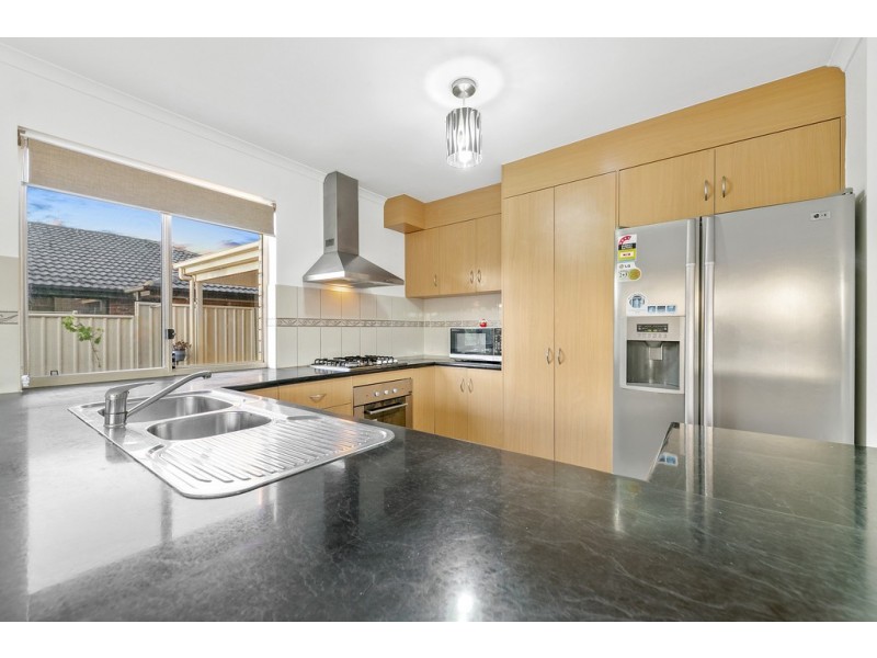 32 Strathaird Boulevard, Smithfield SA 5114