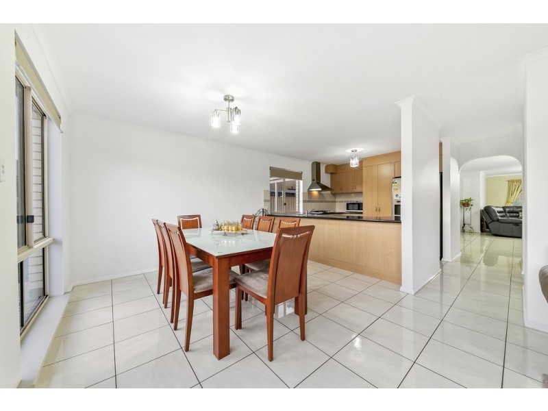 32 Strathaird Boulevard, Smithfield SA 5114