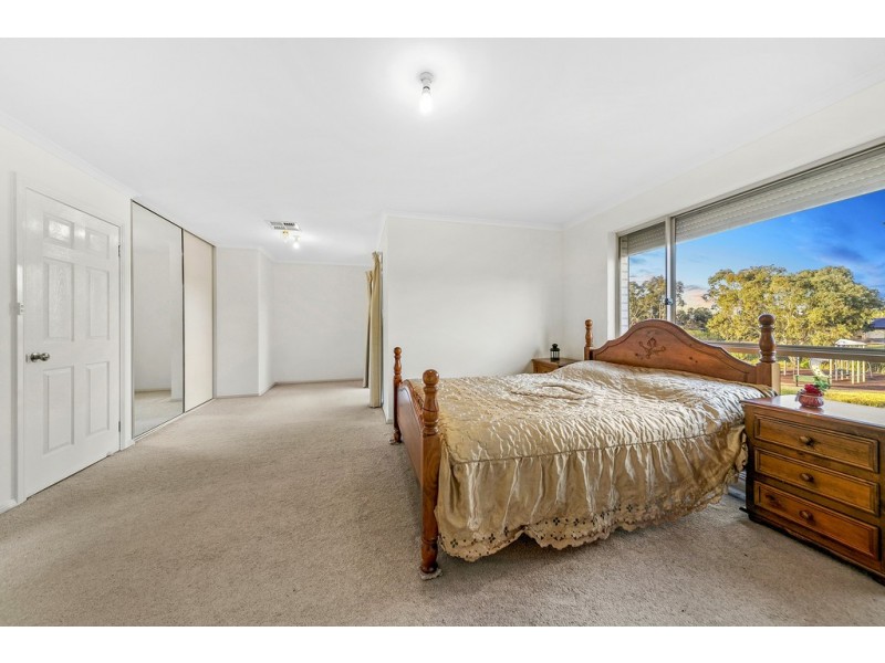 32 Strathaird Boulevard, Smithfield SA 5114