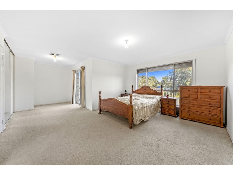 32 Strathaird Boulevard, Smithfield SA 5114