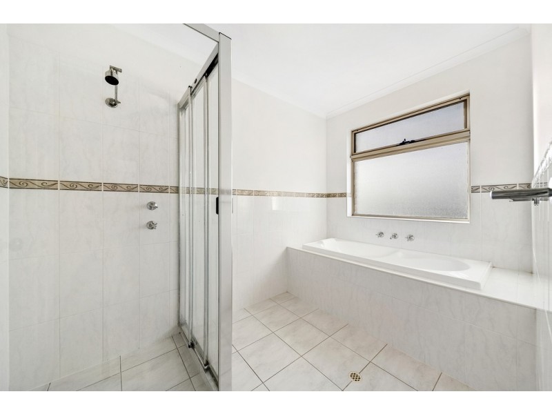 32 Strathaird Boulevard, Smithfield SA 5114