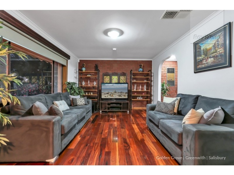 11 Rhodes Court, Hillbank SA 5112