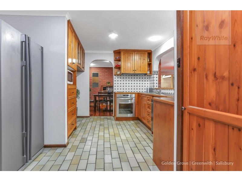 11 Rhodes Court, Hillbank SA 5112