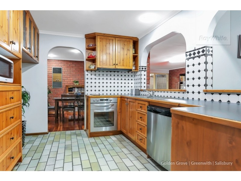 11 Rhodes Court, Hillbank SA 5112