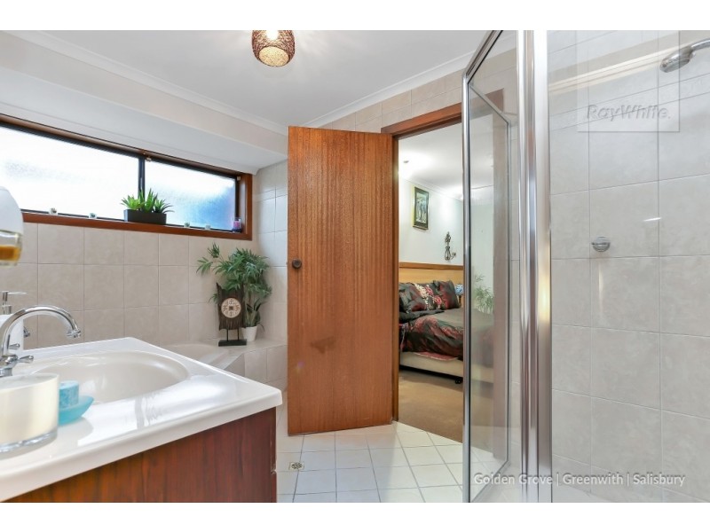 11 Rhodes Court, Hillbank SA 5112