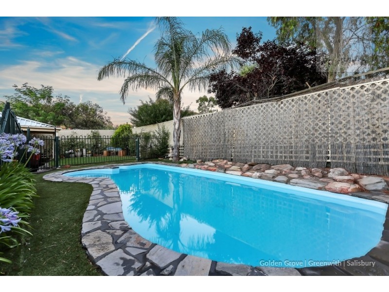 11 Rhodes Court, Hillbank SA 5112