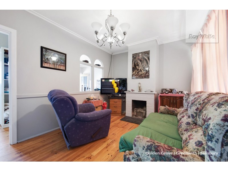 8 Wilkins Road, Elizabeth Downs SA 5113