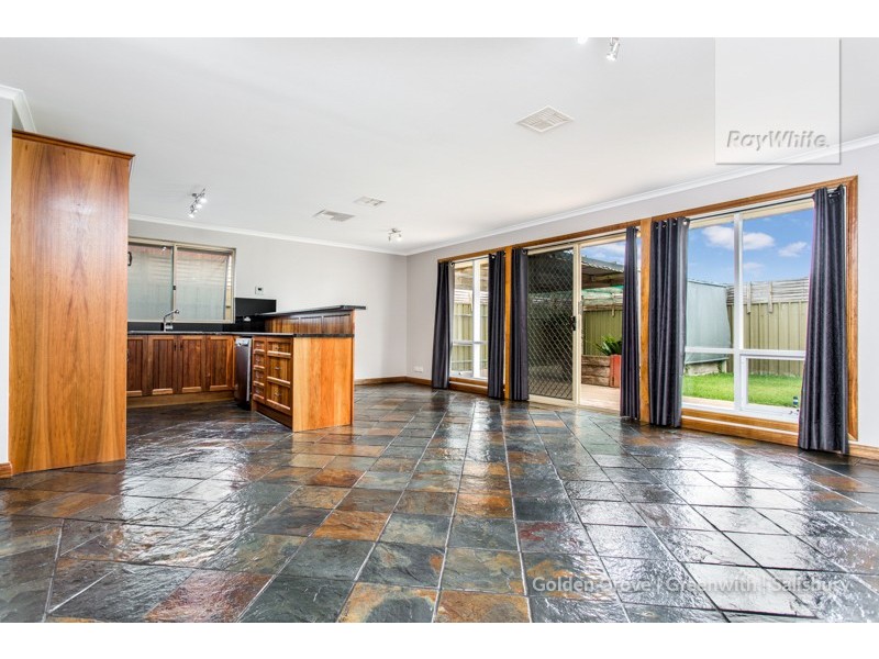 27 Casanor Crescent, Paralowie SA 5108