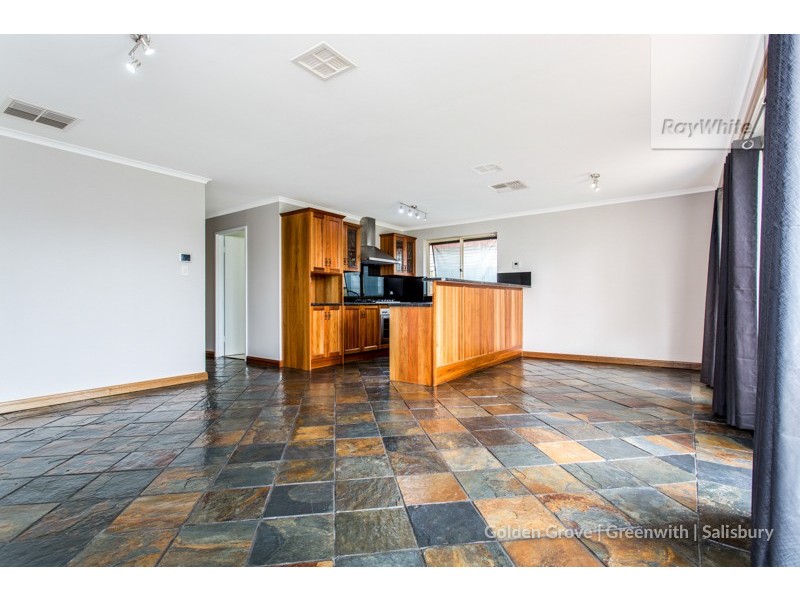 27 Casanor Crescent, Paralowie SA 5108