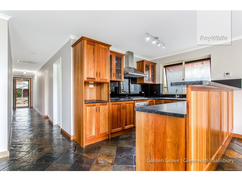 27 Casanor Crescent, Paralowie SA 5108