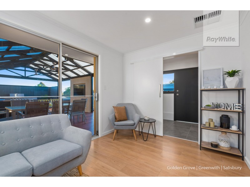 10 Hoylake Crescent, Fairview Park SA 5126