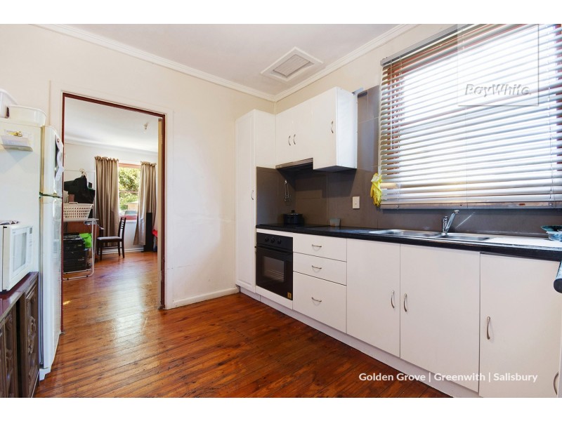 17 Stone Road, Elizabeth Downs SA 5113