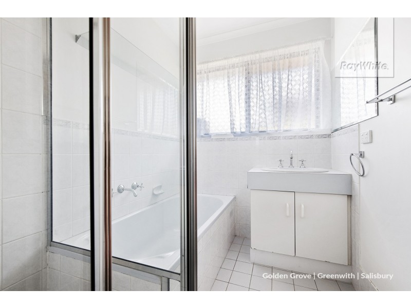 2/5 Casanor Crescent, Paralowie SA 5108