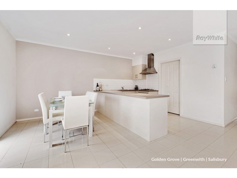 2/3 Railway Crescent, Evanston SA 5116