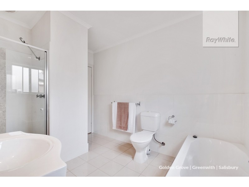 2/3 Railway Crescent, Evanston SA 5116