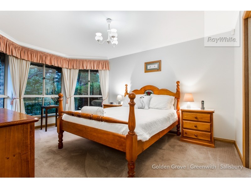 5 Amanda Drive, Surrey Downs SA 5126