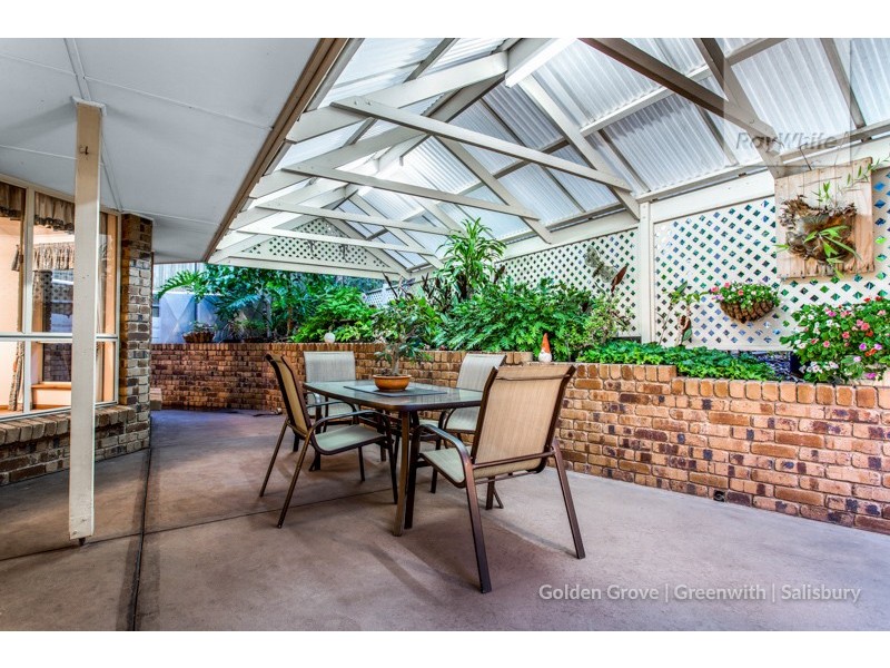 5 Amanda Drive, Surrey Downs SA 5126