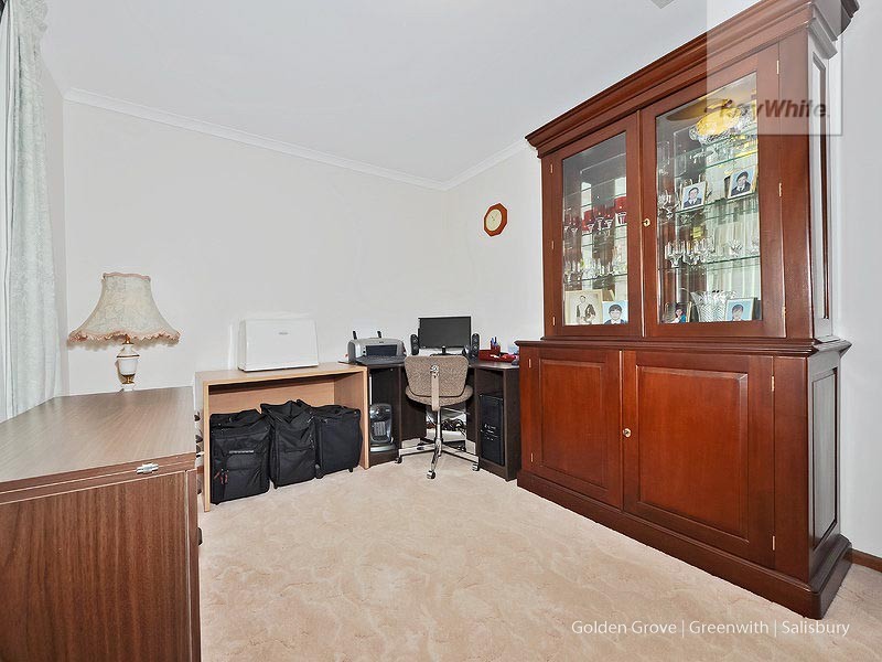 17 Banksia Crescent, Parafield Gardens SA 5107