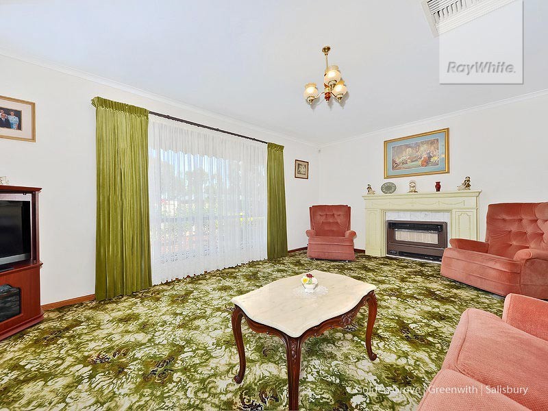 17 Banksia Crescent, Parafield Gardens SA 5107