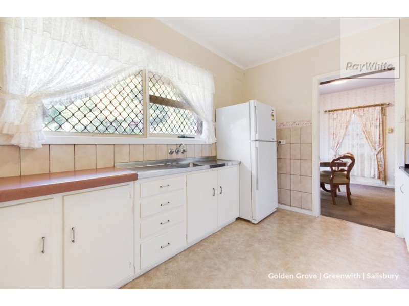 4 Marcian Avenue, Elizabeth Downs SA 5113