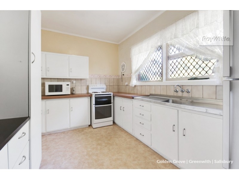 4 Marcian Avenue, Elizabeth Downs SA 5113